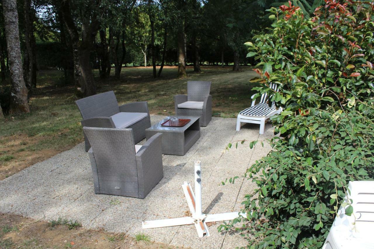Domaine De La Touche Mosnay Bed and Breakfast Exteriör bild